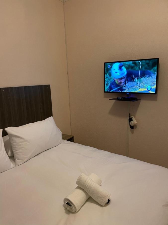 Host Hub Guest House Kempton Park Zewnętrze zdjęcie