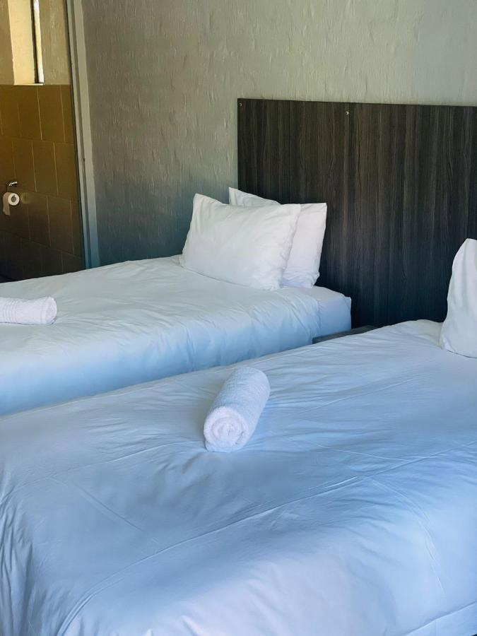 Host Hub Guest House Kempton Park Zewnętrze zdjęcie